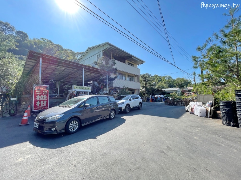 大坑柑橘┃東昇柑橘觀光果園。入園費200元可抵100元,園區內任您橘子吃到飽,通通不用另外加錢!! - 第4張圖 大坑柑橘┃東昇柑橘觀光果園。入園費200元可抵100元,園區內任您橘子吃到飽,通通不用另外加錢!!