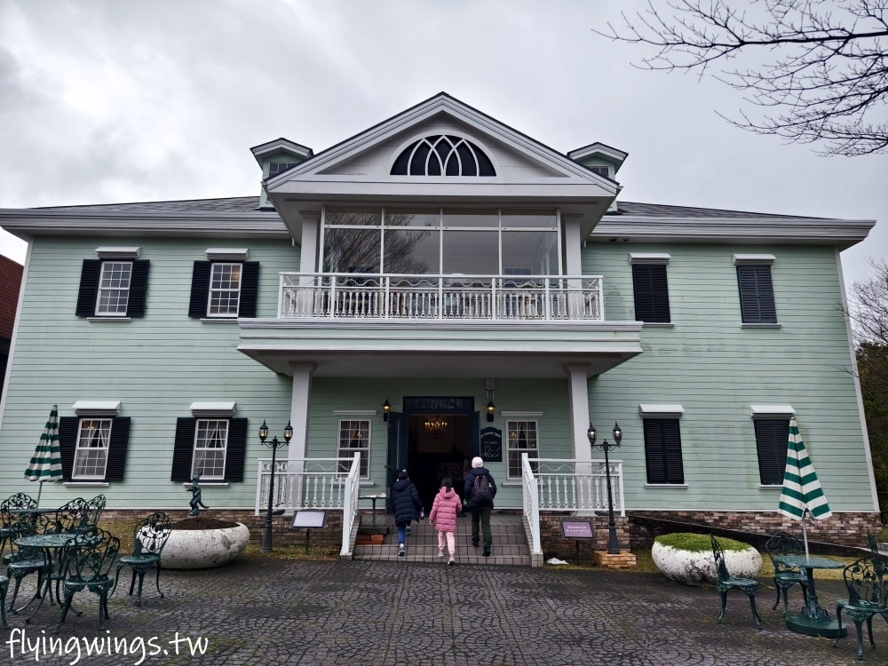2024北九州自由行。九州自然動物公園。親手餵食肉食性動物，近距離接觸這實在太酷了!!