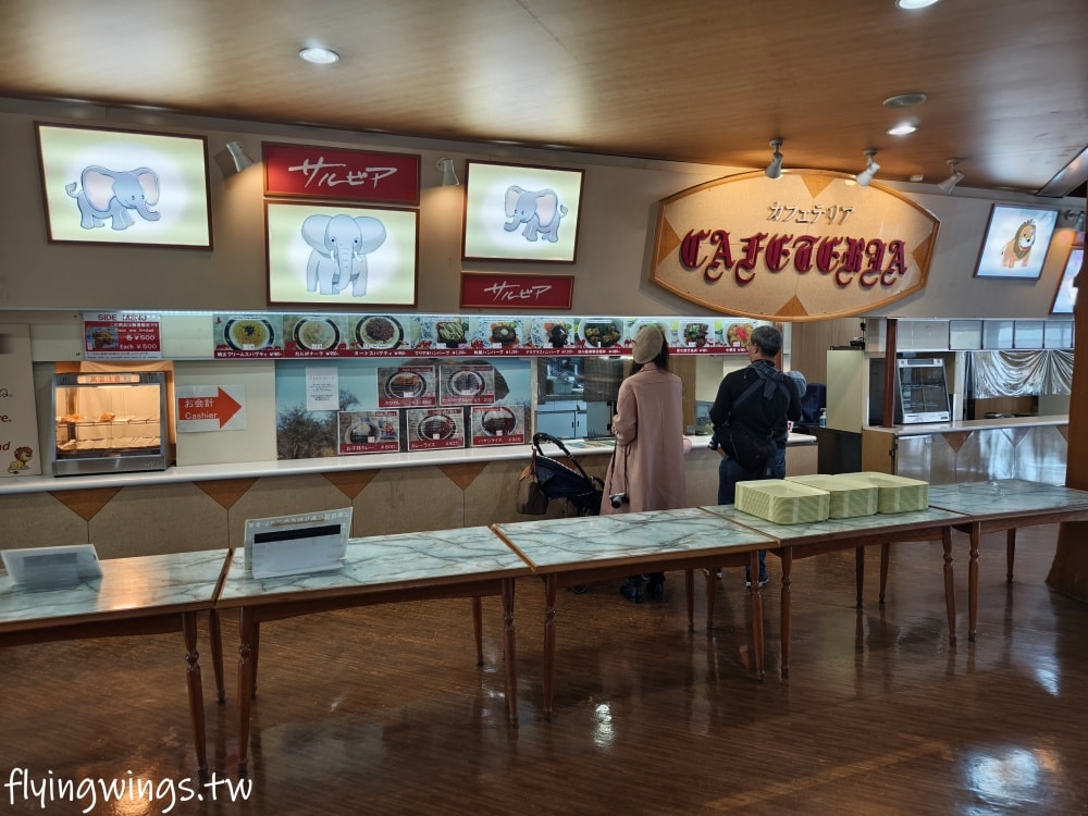 2024北九州自由行。九州自然動物公園。親手餵食肉食性動物，近距離接觸這實在太酷了!!