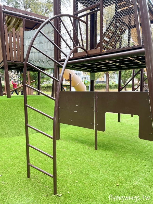台中后里┃后里森林公園搖籃遊戲場。台中首座以自然遊戲體驗為主題的遊戲場,還有很多吊床可以躺玩~ - 第16張圖 台中后里┃后里森林公園搖籃遊戲場。台中首座以自然遊戲體驗為主題的遊戲場,還有很多吊床可以躺玩~