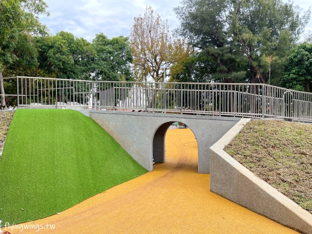 台中后里┃后里森林公園搖籃遊戲場。台中首座以自然遊戲體驗為主題的遊戲場,還有很多吊床可以躺玩~ - 第38張圖 台中后里┃后里森林公園搖籃遊戲場。台中首座以自然遊戲體驗為主題的遊戲場,還有很多吊床可以躺玩~
