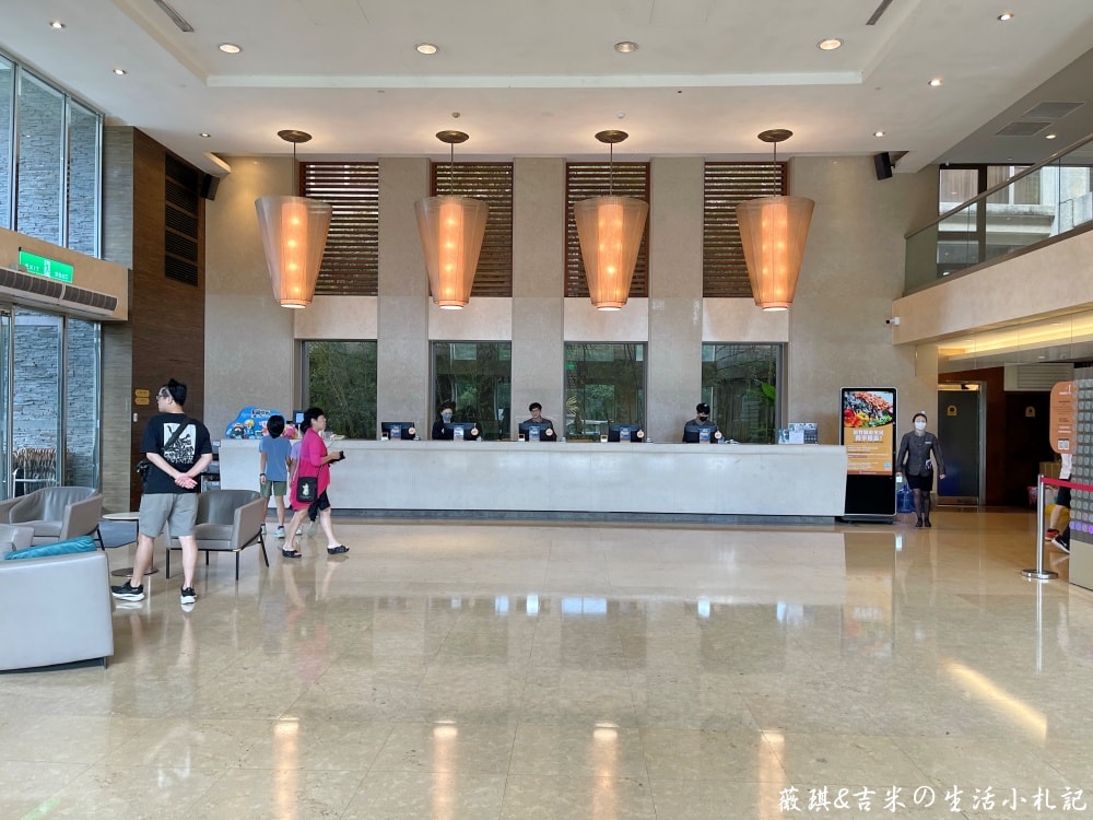 新竹┃煙波大飯店 新竹湖濱館。2300坪室內兒童樂園「卡樂次元」及全年溫水泳池，小孩根本不想回家!