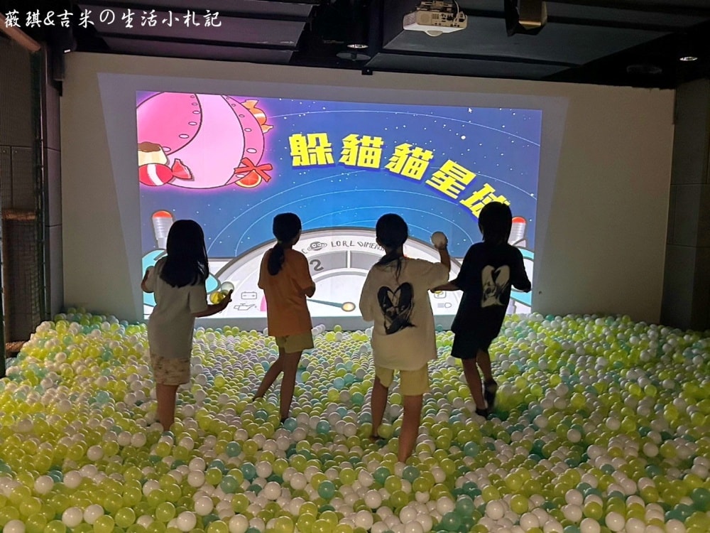 新竹┃煙波大飯店 新竹湖濱館。2300坪室內兒童樂園「卡樂次元」及全年溫水泳池，小孩根本不想回家!