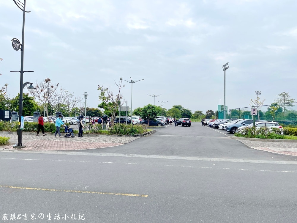 南投埔里┃福興溫泉區親子公園。埔里首座特速公園，除了玩還可以泡溫泉足浴喔!!