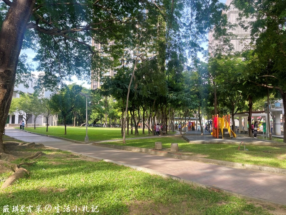 台中北屯┃北屯兒童公園-林間探索遊戲場。113年9月新增林間探索遊戲場，為老公園注入新生命!