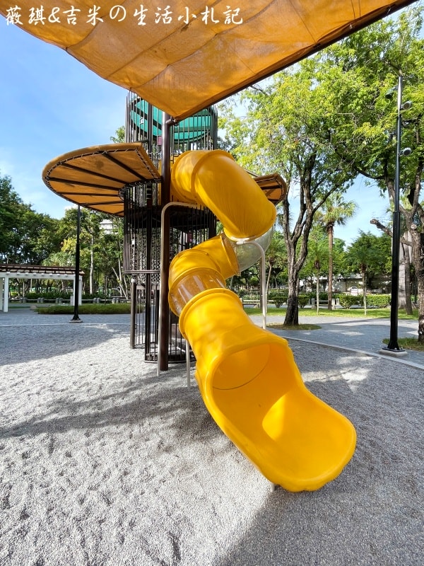 台中北屯┃北屯兒童公園-林間探索遊戲場。113年9月新增林間探索遊戲場，為老公園注入新生命!