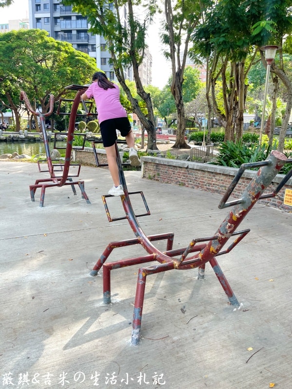 台中北屯┃北屯兒童公園-林間探索遊戲場。113年9月新增林間探索遊戲場，為老公園注入新生命!