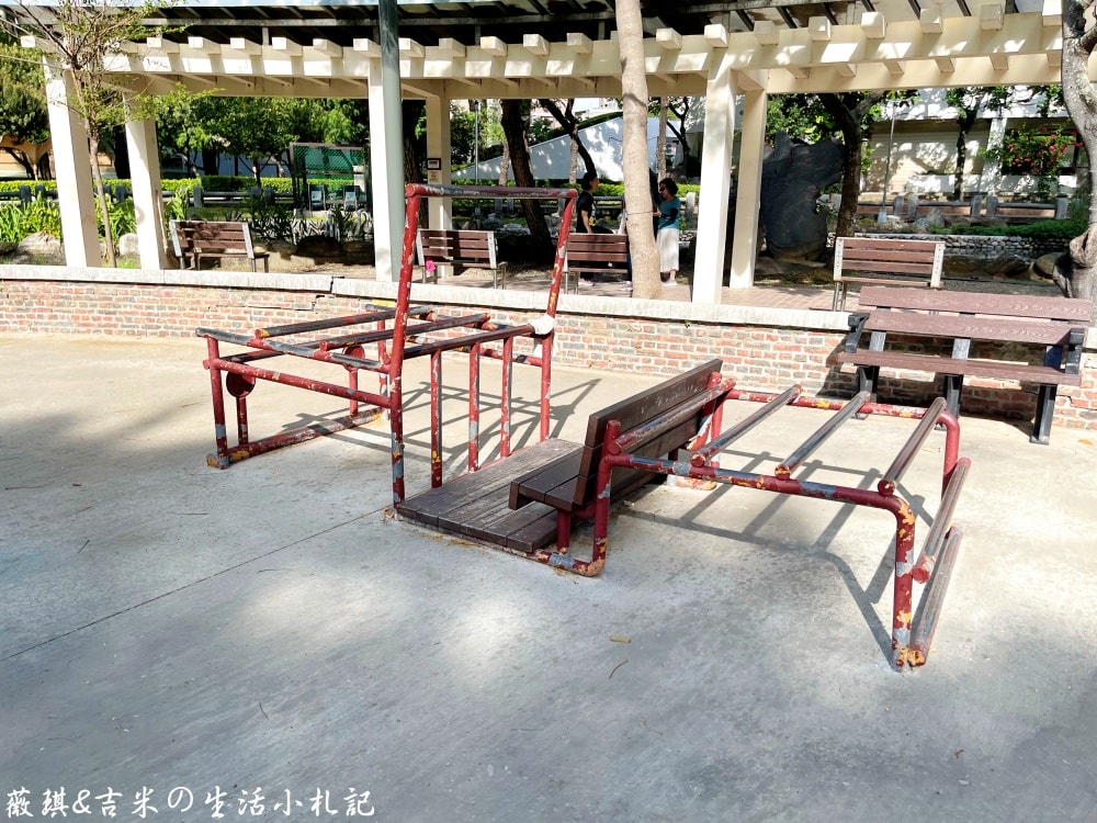 台中北屯┃北屯兒童公園-林間探索遊戲場。113年9月新增林間探索遊戲場，為老公園注入新生命!