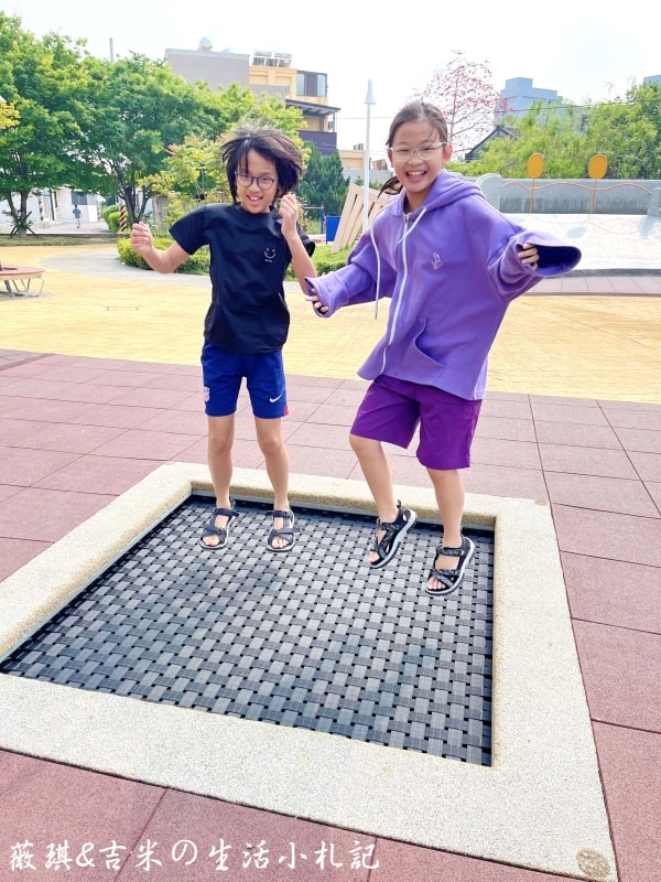 彰化花壇┃花壇口庄公園。螃蟹大碗公溜滑梯,原來這個公園有陸蟹!! - 第3張圖 彰化花壇┃花壇口庄公園。螃蟹大碗公溜滑梯,原來這個公園有陸蟹!!