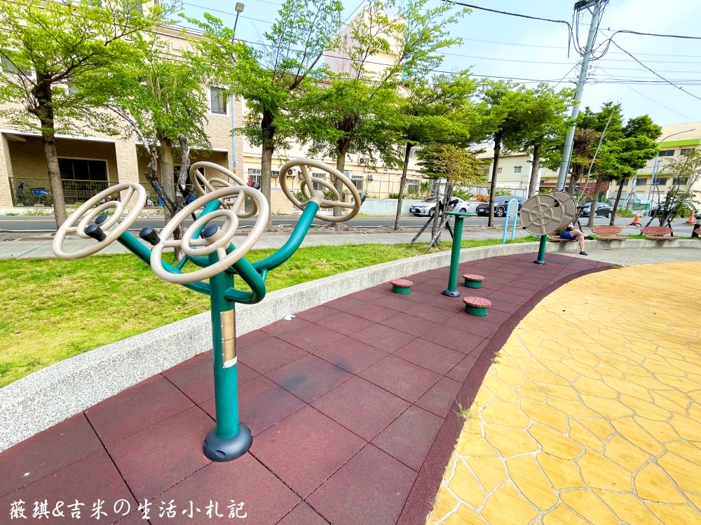 彰化花壇┃花壇口庄公園。螃蟹大碗公溜滑梯,原來這個公園有陸蟹!! - 第8張圖 彰化花壇┃花壇口庄公園。螃蟹大碗公溜滑梯,原來這個公園有陸蟹!!