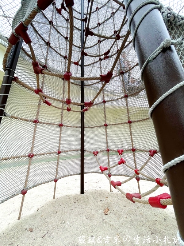 嘉義西區┃北香湖公園-綠豆仁遊戲場。可愛綠豆苗意象公園,大片編織網挑戰你的膽量!! - 第7張圖 嘉義西區┃北香湖公園-綠豆仁遊戲場。可愛綠豆苗意象公園,大片編織網挑戰你的膽量!!