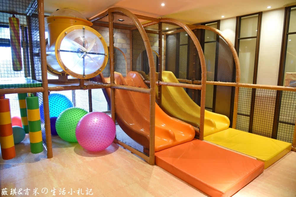 宜蘭羅東┃村却國際溫泉酒店。渡假超優選擇,一泊二食超享受,邊泡美人湯邊看夜景,早餐可以吃到下午一點喔!! - 第20張圖 宜蘭羅東┃村却國際溫泉酒店。渡假超優選擇,一泊二食超享受,邊泡美人湯邊看夜景,早餐可以吃到下午一點喔!!