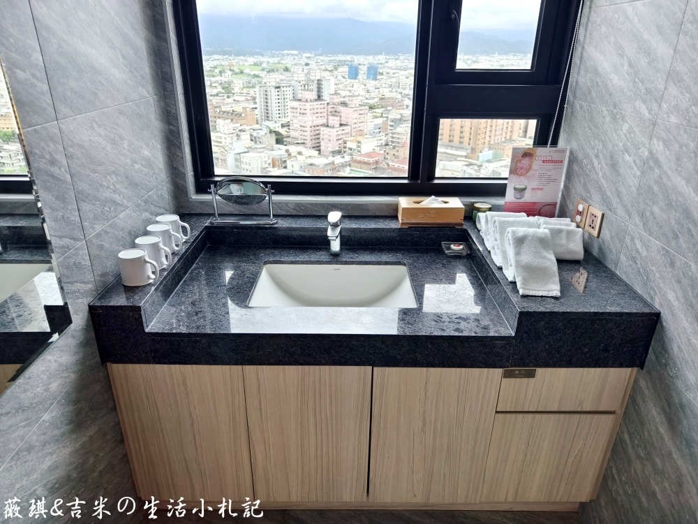 宜蘭羅東┃村却國際溫泉酒店。渡假超優選擇,一泊二食超享受,邊泡美人湯邊看夜景,早餐可以吃到下午一點喔!! - 第56張圖 宜蘭羅東┃村却國際溫泉酒店。渡假超優選擇,一泊二食超享受,邊泡美人湯邊看夜景,早餐可以吃到下午一點喔!!