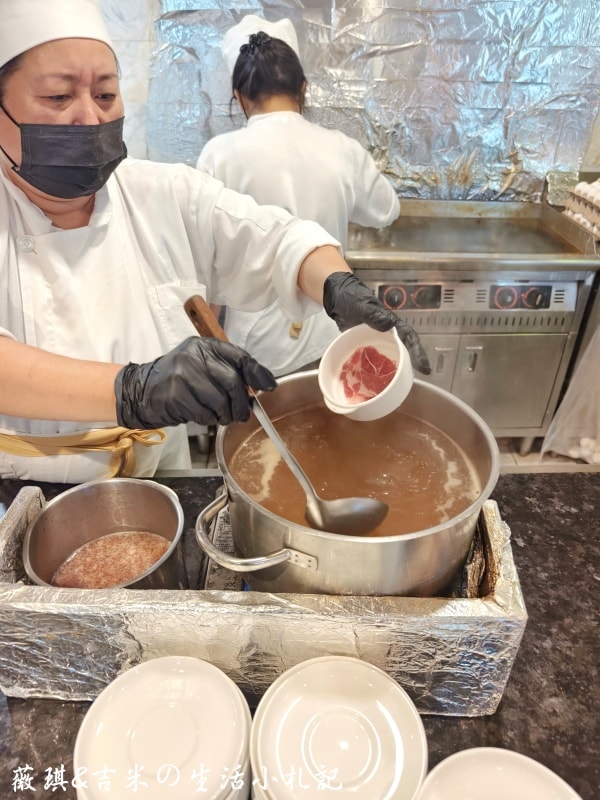 宜蘭羅東┃村却國際溫泉酒店。渡假超優選擇,一泊二食超享受,邊泡美人湯邊看夜景,早餐可以吃到下午一點喔!! - 第89張圖 宜蘭羅東┃村却國際溫泉酒店。渡假超優選擇,一泊二食超享受,邊泡美人湯邊看夜景,早餐可以吃到下午一點喔!!