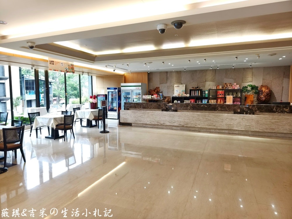 南投魚池┃馥麗溫泉大飯店。近水社碼頭,房間就有大浴池,戶外泳池SPA、兒童遊戲室都讓孩子不想離開!! - 第8張圖 南投魚池┃馥麗溫泉大飯店。近水社碼頭,房間就有大浴池,戶外泳池SPA、兒童遊戲室都讓孩子不想離開!!