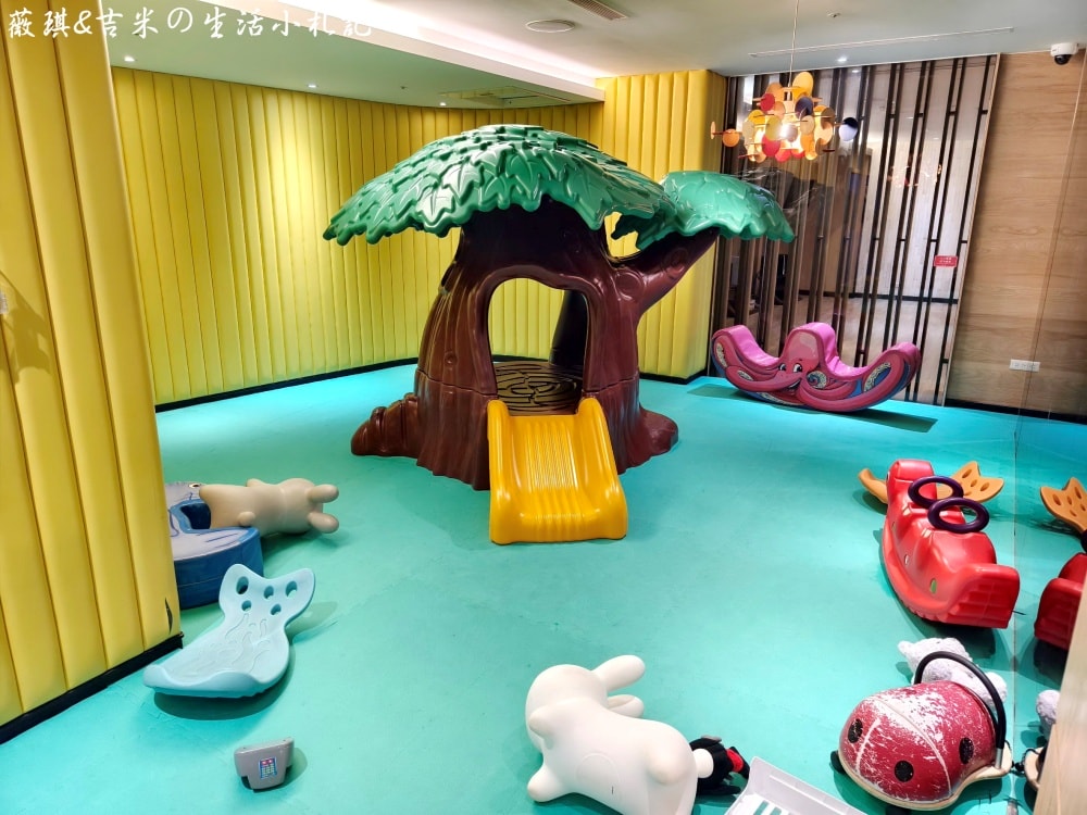 南投魚池┃馥麗溫泉大飯店。近水社碼頭,房間就有大浴池,戶外泳池SPA、兒童遊戲室都讓孩子不想離開!! - 第41張圖 南投魚池┃馥麗溫泉大飯店。近水社碼頭,房間就有大浴池,戶外泳池SPA、兒童遊戲室都讓孩子不想離開!!