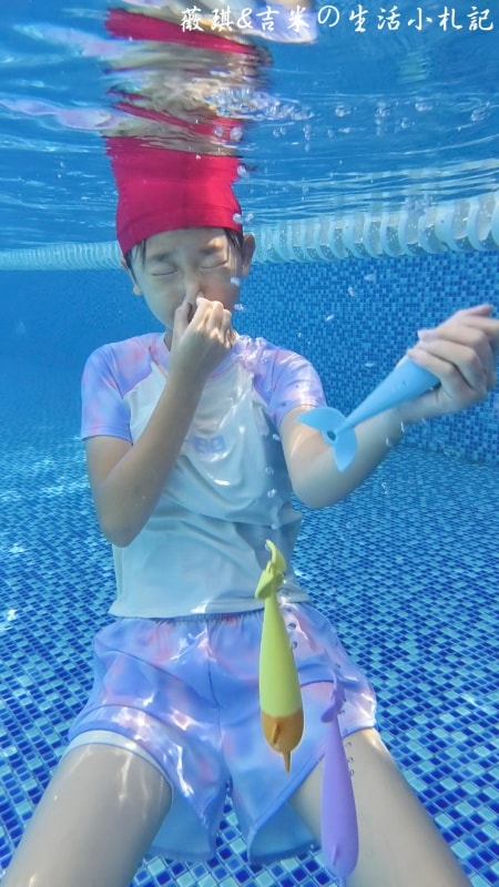 chido沁遊。一角鯨沉水玩具，一種玩具多種玩法，夏天玩水樂趣多!