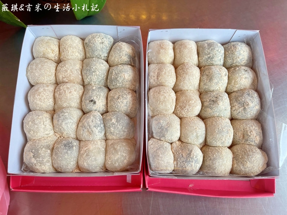 彰化懷舊美食(26)┃玉瓏坊。名列台灣500甜!!皮薄餡多又便宜,一顆只要8元的麻糬就在這裡! - 第11張圖 彰化懷舊美食(26)┃玉瓏坊。名列台灣500甜!!皮薄餡多又便宜,一顆只要8元的麻糬就在這裡!