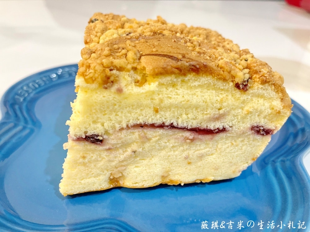 彰化甜點┃日升手作現烤蛋糕。每日現烤現作，口味眾多會有選擇障礙，還可以LINE點餐隔天就會出現喔!