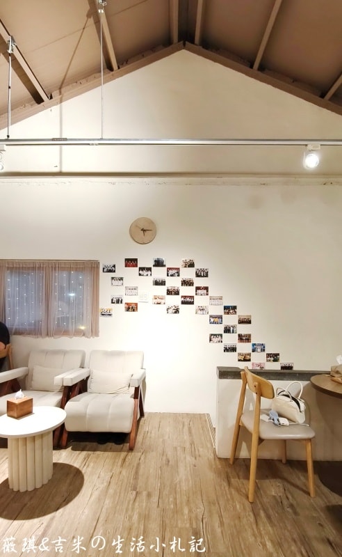 彰化咖啡┃Mor Coffee。彰化最有誠意咖啡店，特殊節日都有場景佈置，超有過節氣氛!餐點也很好吃喔!