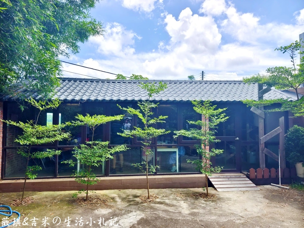 苗栗西湖┃獵犬不打獵鄉林小食光。想嚕狗勾，這邊有九隻大金毛等你來喔!