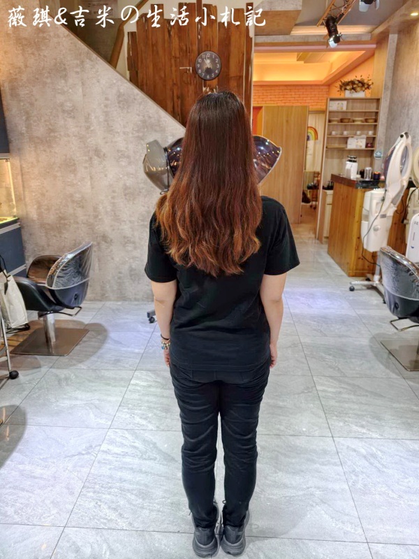 台中東區┃雅頓髮型-台中復興店。香氛修護髮浴加上哥德式護髮，馬上給您一頭光鮮柔順的秀髮!