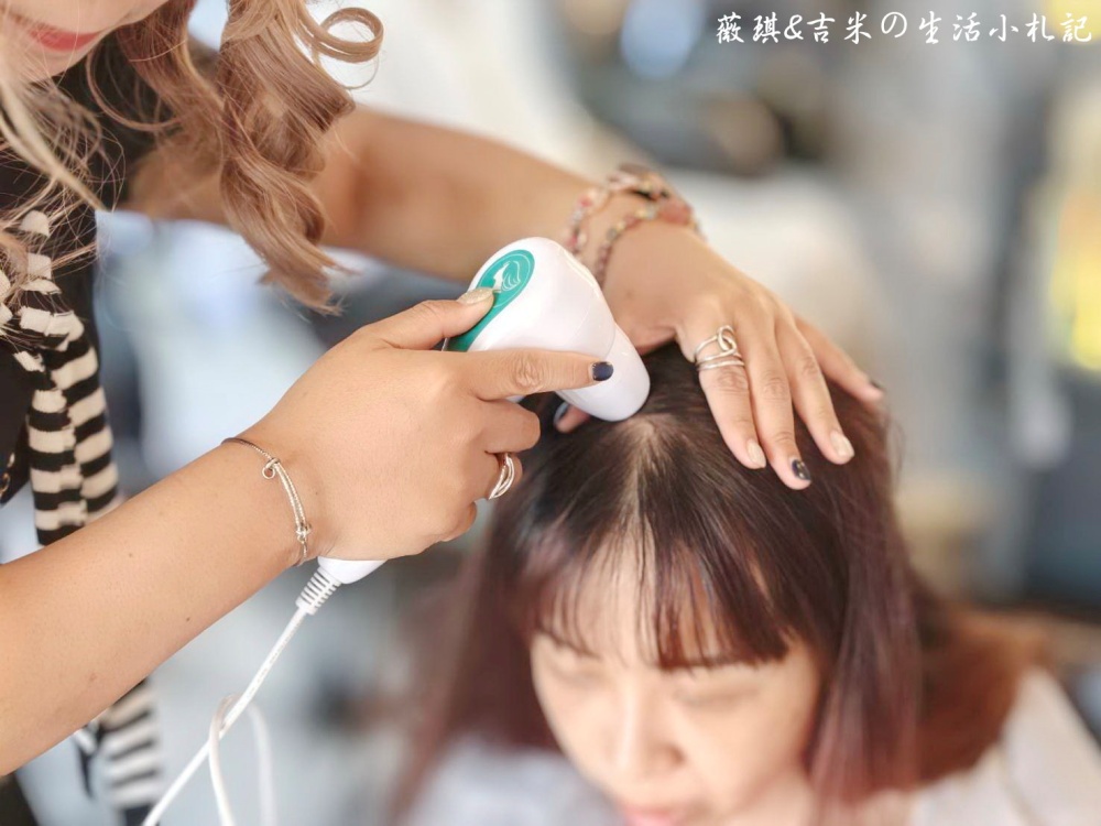 台中東區┃雅頓髮型-台中復興店。香氛修護髮浴加上哥德式護髮，馬上給您一頭光鮮柔順的秀髮!