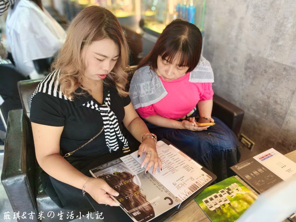 台中東區┃雅頓髮型-台中復興店。香氛修護髮浴加上哥德式護髮，馬上給您一頭光鮮柔順的秀髮!